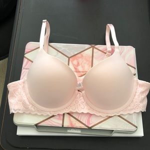 36 A aerie - real sunnie - Demi